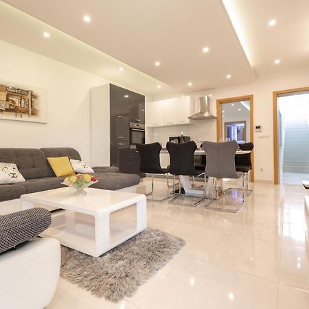Luxury Apartment Aria تروغير المظهر الخارجي الصورة