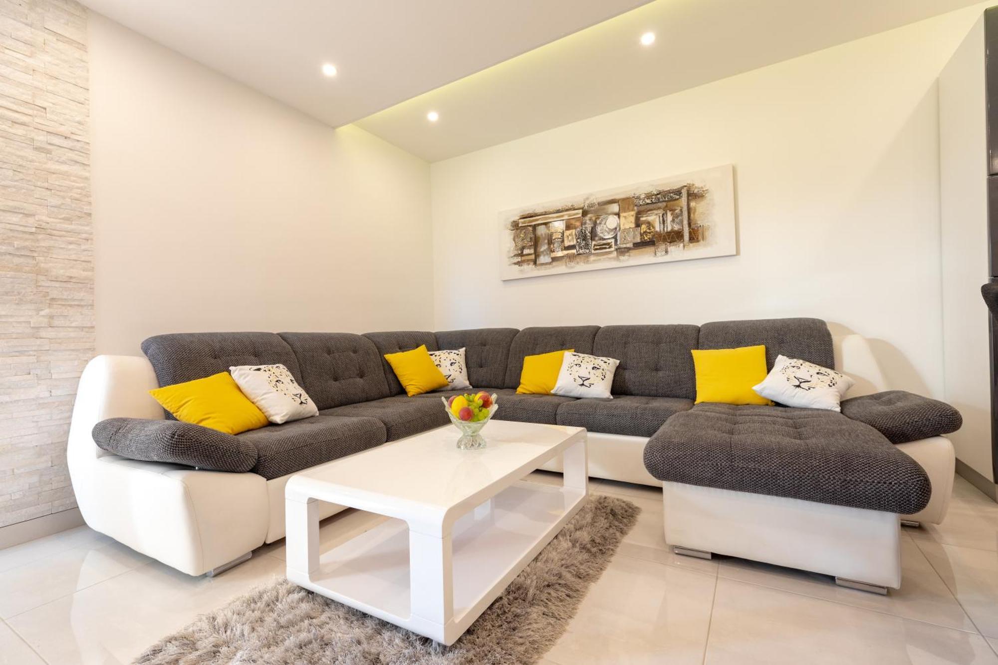 Luxury Apartment Aria تروغير المظهر الخارجي الصورة