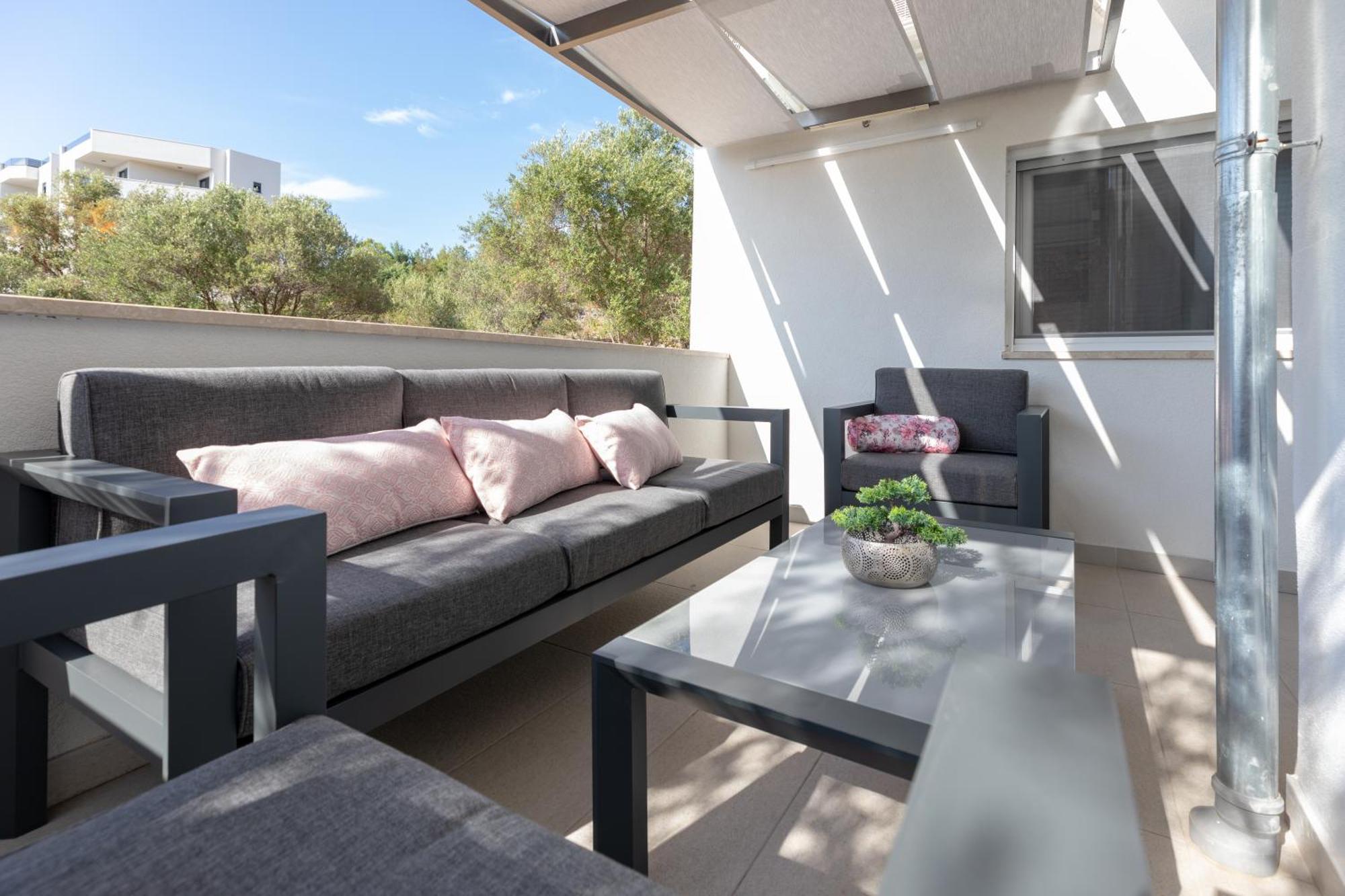 Luxury Apartment Aria تروغير المظهر الخارجي الصورة